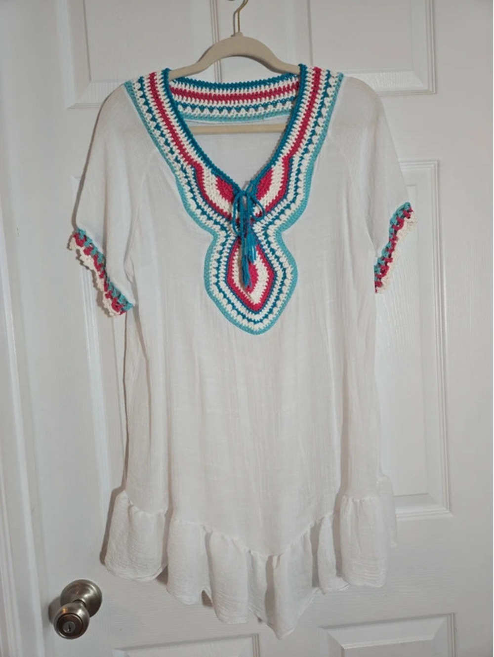 Unbranded white green pink crocheted beach cover up
That was so exc